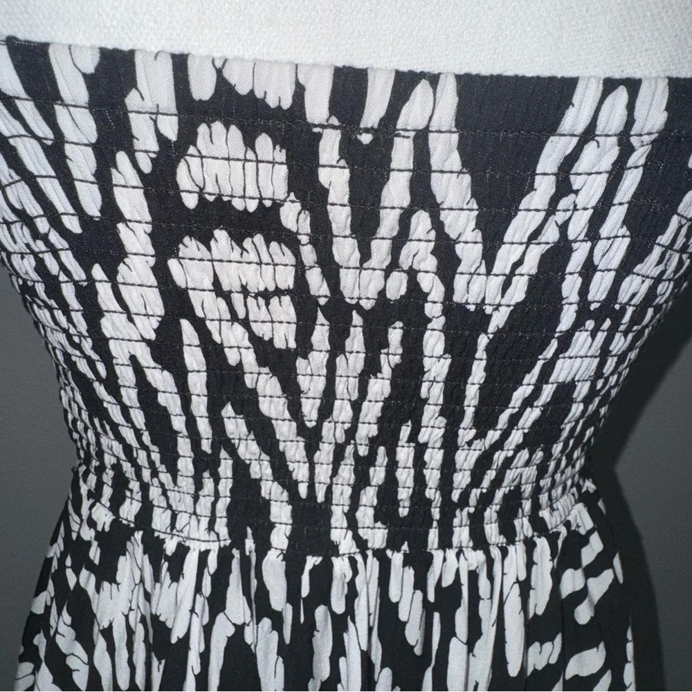 Aeropostale Dress Womens S Abstract‎ Tribal Fit & Flare Smocked Sundress Halter